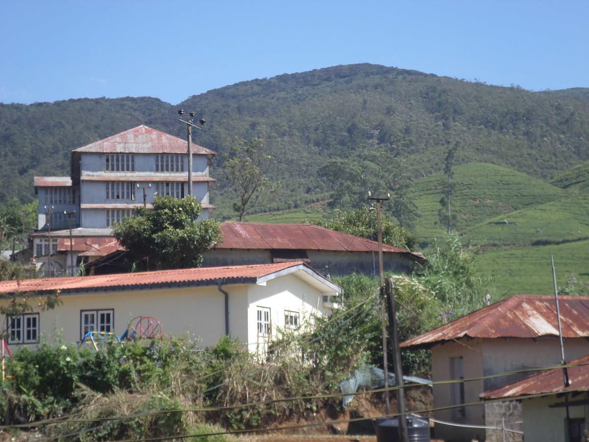 The Train View Acomodação com café da manhã Nuwara Eliya Exterior foto